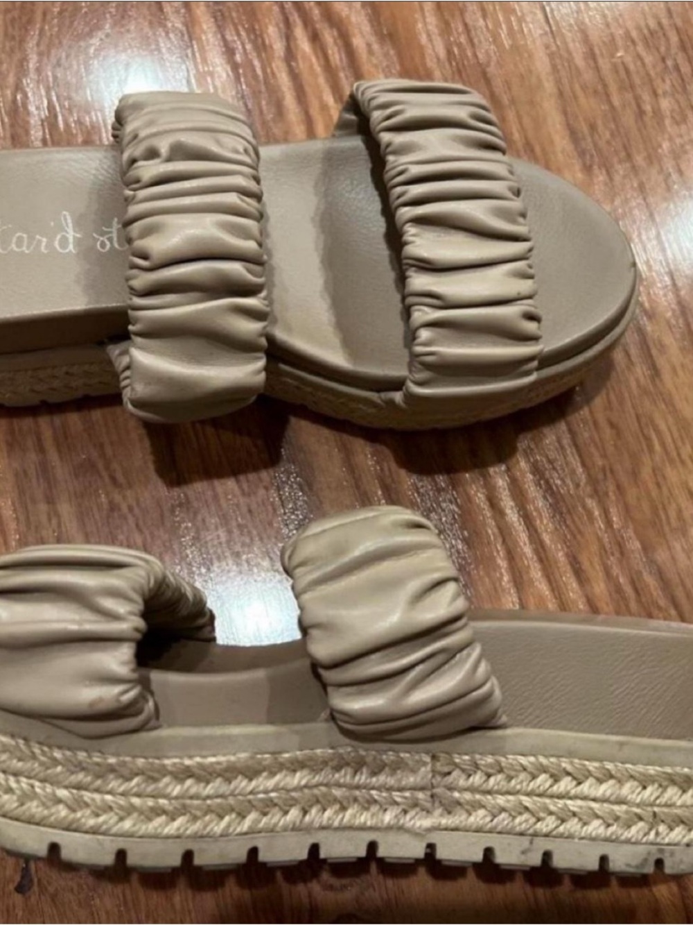Altar’d state shoes /Womens Beige Ruched Double-Strap Slide Sandals